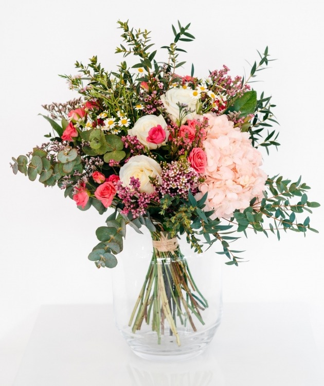 Fleurs à Lisbonne - Bouquet d'Hortense et roses de Santa Teresinha (2)