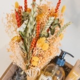 Fleurs à Lisbonne - Marius Fabre Cosmetic Pack - Honey 3 Thumb