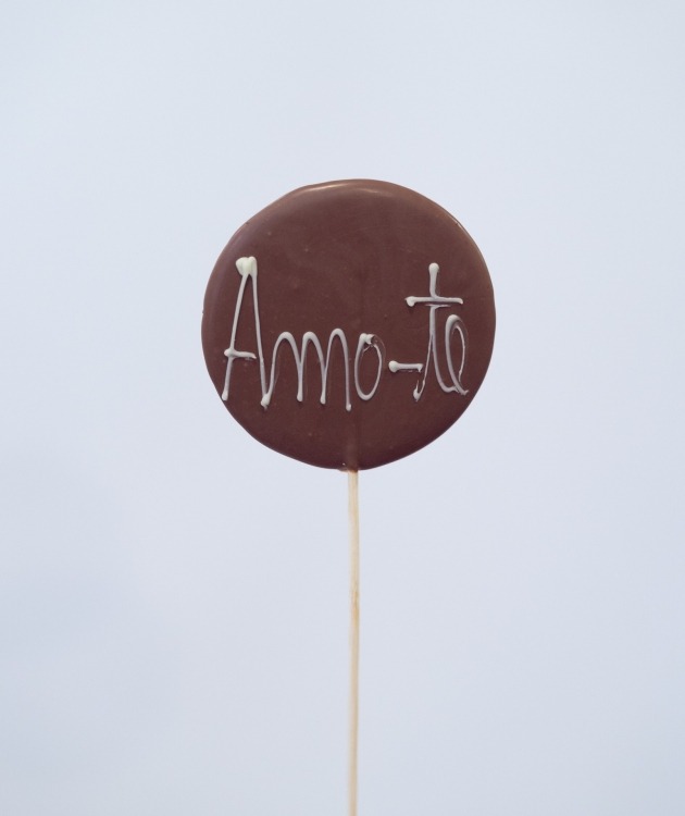 Fleurs à Lisbonne - Chocolate con leche "Te amo" (1)