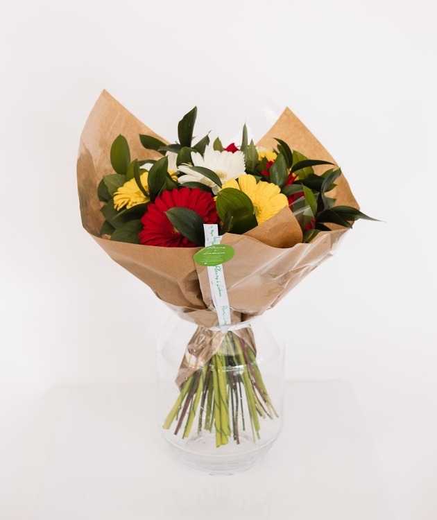 Fleurs à Lisbonne - Bouquet of Warm-Toned Gerberas (3)
