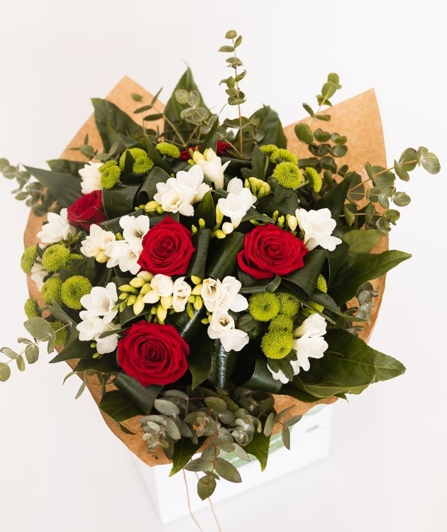 Fleurs à Lisbonne - Bouquet of Red Roses (3)
