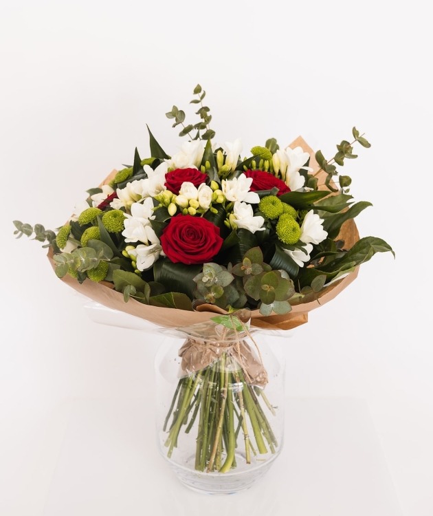 Fleurs à Lisbonne - Bouquet of Red Roses (2)