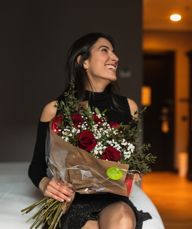 Fleurs à Lisbonne - Bouquet  of Roses and Gypsophyl  (6)