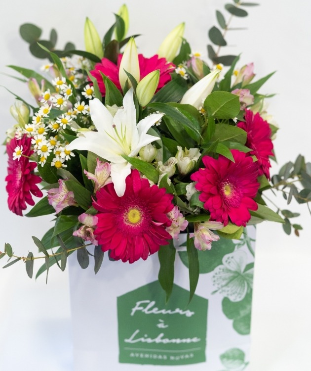 Fleurs à Lisbonne - Ramo de Gerberas y Lirios (4)