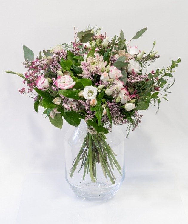 Fleurs à Lisbonne - Bouquet of Pink and White Lisanthus (2)