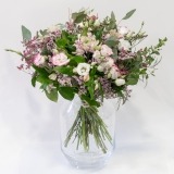 Bouquet of Pink and White Lisanthus (2)