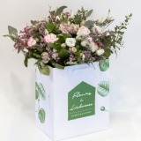 Bouquet of Pink and White Lisanthus (1)