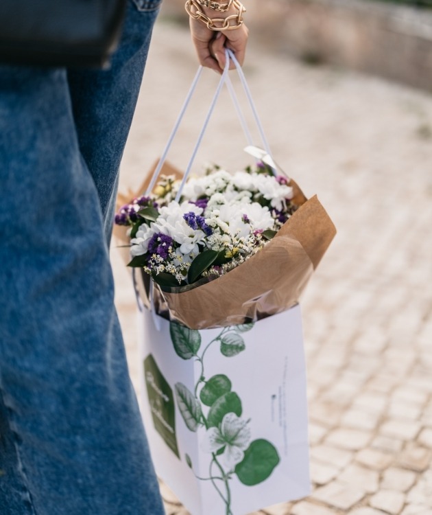 Fleurs à Lisbonne - Bouquet of Country Daisies (12)