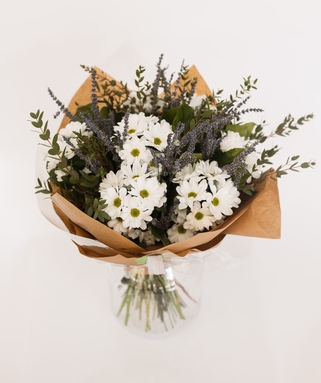Fleurs à Lisbonne - Bouquet of Daisies and Lavender (2)
