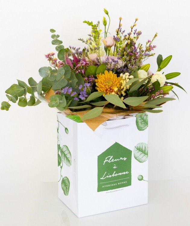 Fleurs à Lisbonne - Anastasia Mix Strauß (1)