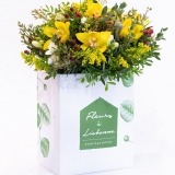 Fleurs à Lisbonne - Bouquet of Yellow Orchids 1 Thumb