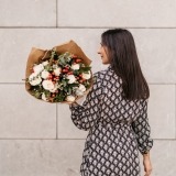 Premium White Country Roses  (8)