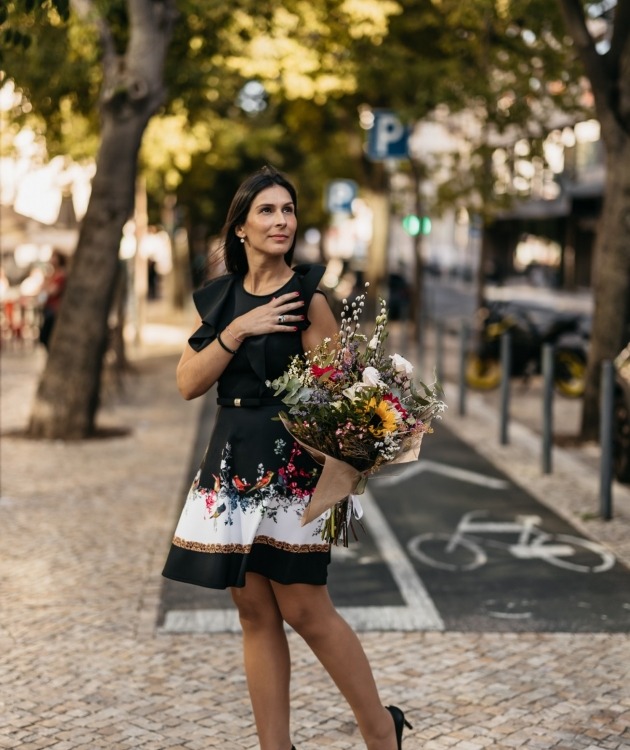 Fleurs à Lisbonne - Ramo de Girasoles y Gerberas Rosas (6)