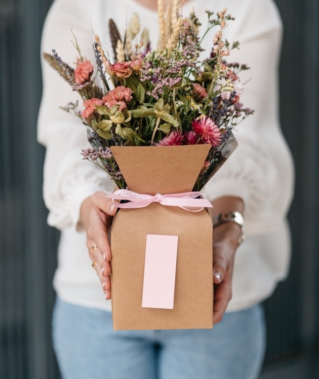 Fleurs à Lisbonne - Box of Dried Pink Flowers (3)