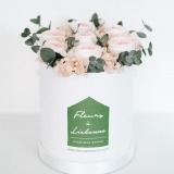 Box of Pink Preserved Roses (1)