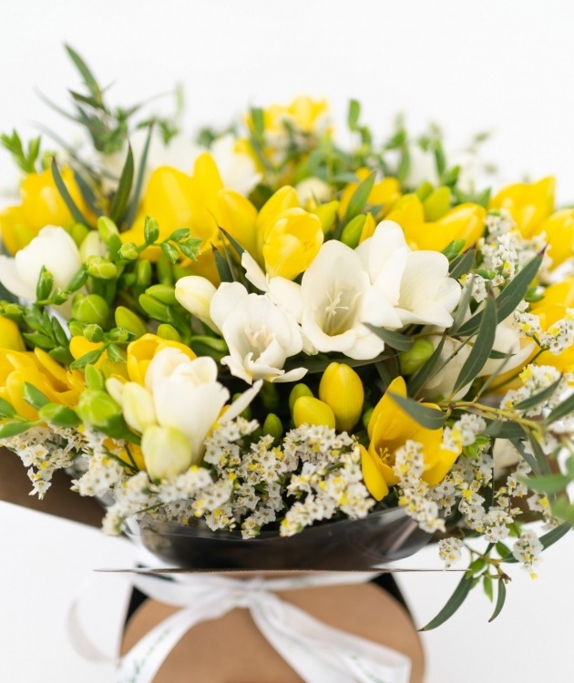 Fleurs à Lisbonne - Schachtel Freesias Mix (4)