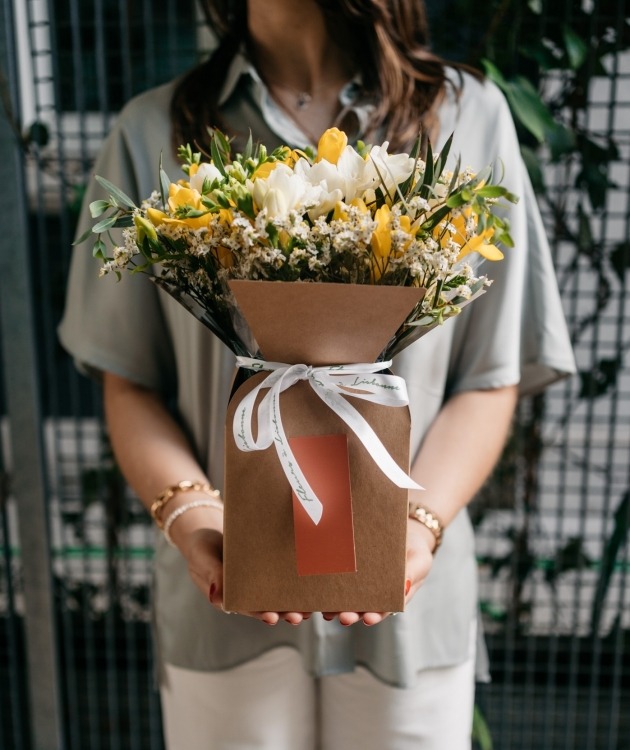 Fleurs à Lisbonne - Schachtel Freesias Mix (5)