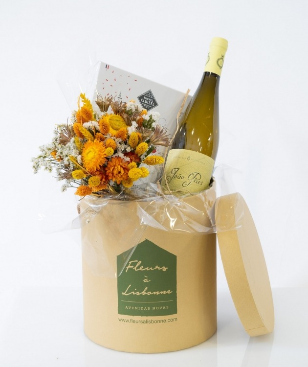 Fleurs à Lisbonne - Boîte de Fruits Secs, Chocolats et Vin Blanc (1)