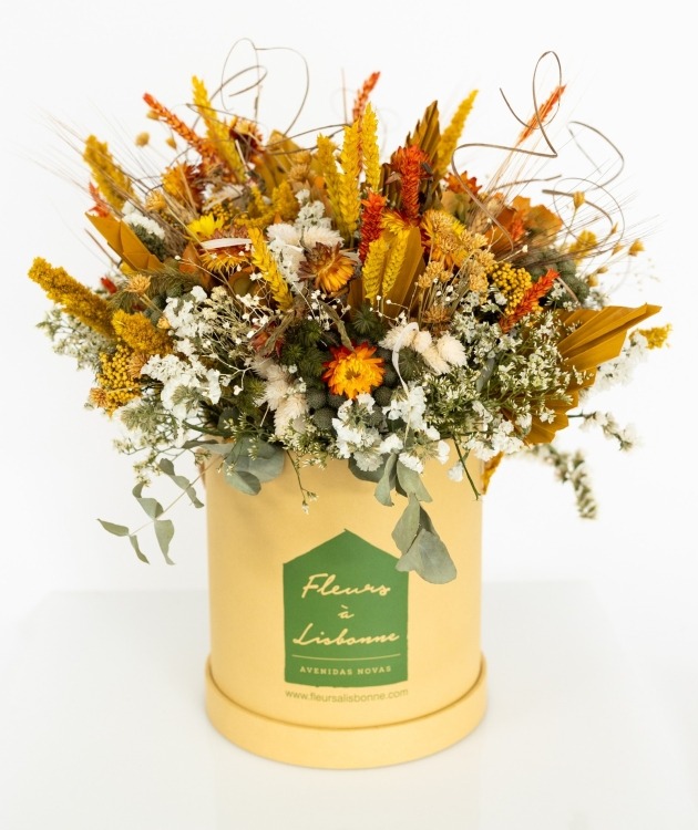 Fleurs à Lisbonne - Caixa de Flores Secas Laranjas Premium (2)