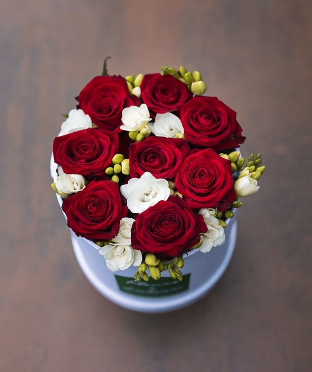 Fleurs à Lisbonne - Large Box of Red Roses (7)