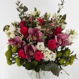 Bouquet of Roses, Orchids and Green Daisies (4)